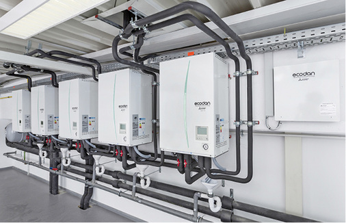 
4
 Im Technikraum installierte Hydromodule. 



