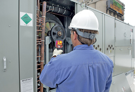 



3
 Thermisch auffällige Bauelemente von Maschinen, Geräten oder Anlagen lassen sich ebenso entdecken … 
