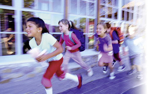 



5
 In Schulen und Kindergärten hingegen ist aufgrund der temporären Nichtnutzung die Thermische Desinfektion unter der Bedingung der technischen Machbarkeit durchaus realisierbar. 
