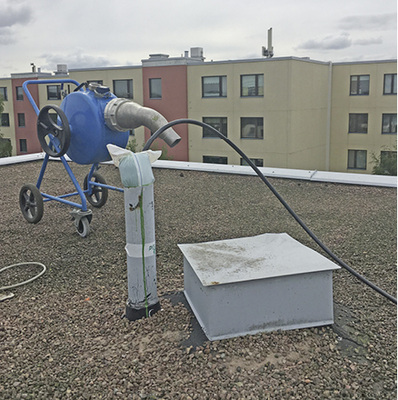 



5
 Brawoliner-Inversion einer Fallleitung vom Dach in den Keller. 
