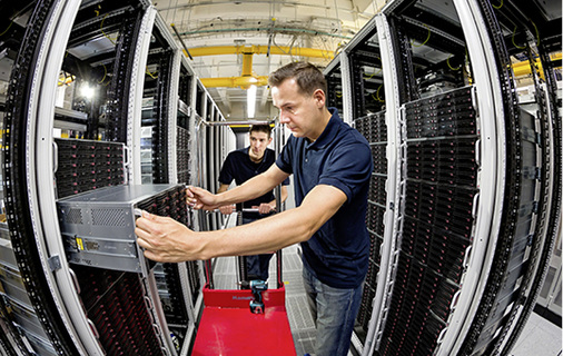 



4
 Deutsche Anbieter orientieren sich zwar den strengen hiesigen Datenschutzregeln – dennoch ist bei der Nutzung von Online-Diensten stets ein Auftragsverarbeitungsvertrag erforderlich.
