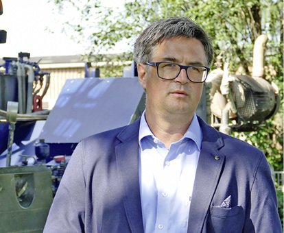 



5
 Christoph Knepel: „Das DVGW-Arbeitsblatt W 120-2 wird regelmäßig überarbeitet, eine letzte Aktualisierung erfolgte im Juli 2013. An den Regelwerken kann es also nicht liegen, wenn es zu Schludrigkeiten kommt. Bedauerlicherweise müssen wir aber immer noch gegen alte Vorurteile ankämpfen.“ 
