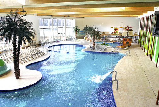 



2
 Das Bambados kombiniert einen Sportbereich für die Schul- und Vereinsnutzung und einen Erlebnisbereich mit großzügiger Saunaanlage für den Familienbetrieb. 
