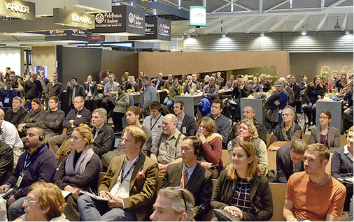 
2
 Auf der BAU werden mehrere Foren angeboten.



