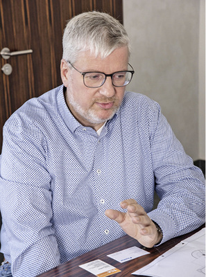 



3
 Alois Schultza: „Für uns war bei dem neuen Anbau sehr wichtig, dass wir uns mit Partnern zusammentun, mit denen wir schon vorher gut und vertrauensvoll zusammengearbeitet haben.“ 
