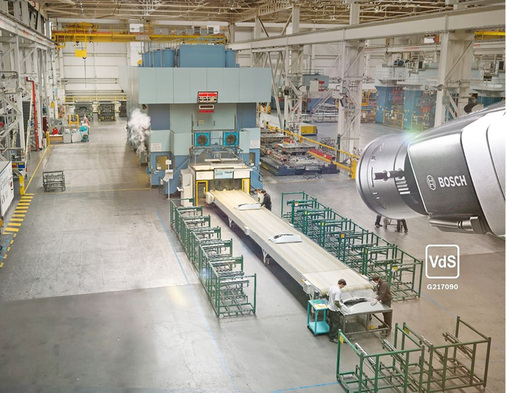 



8
 Smarte und vernetzte Video-Branddetektionssysteme melden Flammen oder Rauch in kritischen Umgebungen schneller und zuverlässiger. 
