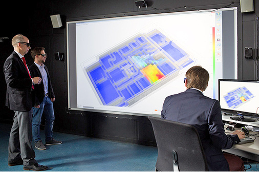 <p>
</p>

<p>
<span class="GVAbbildungszahl">11</span>
 Möglichkeiten und Grenzen virtueller Umgebungen im Brandschutz werden auch im Rahmen wissenschaftlicher Studien an Hochschulen ausgelotet. 
</p> - © Katrin Binner / TU Darmstadt

