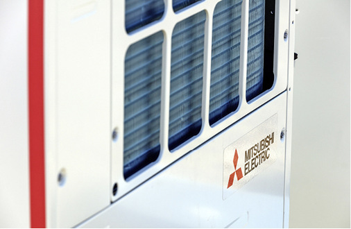 



3
 Produkte mit früher kaum verwendeten Kältemitteln, wie R32, R744, R513A und R1234ze, haben ihren Platz im Markt gefunden und setzen sich da durch, wo sie besser geeignet oder effizienter sind. 
