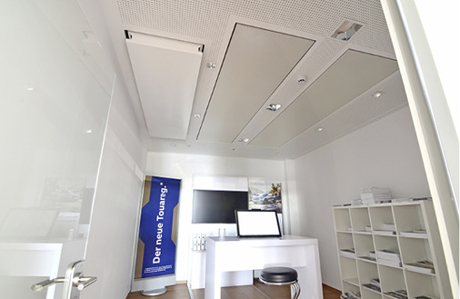 



4
 … Coolline-Kühlkonvektoren zur Entfeuchtung installiert. 
