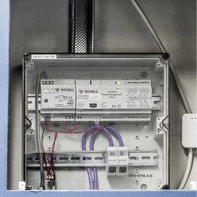 



3
 In den neuen OP-Bereichen des Campus Benjamin Franklin stellt ein Wassermanagement-System von Schell (SWS) den hygienisch erforderlichen Wasserwechsel automatisch sicher und dokumentiert ihn lückenlos.
