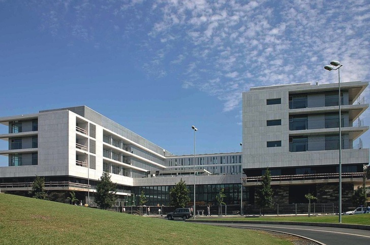 Das Hospital da Luz vereint 30 Spezialkliniken und Praxen unter einem Dach. - Siemens Building Technologies - © Siemens Building Technologies
