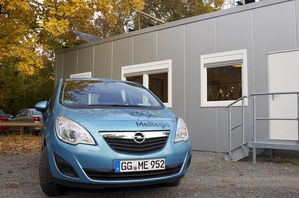 Das Smart Home am KIT bezieht Elektrofahrzeuge in die Energiebereitstellung des Haushalts ein. - Andreas Drollinger / KIT - © Andreas Drollinger / KIT
