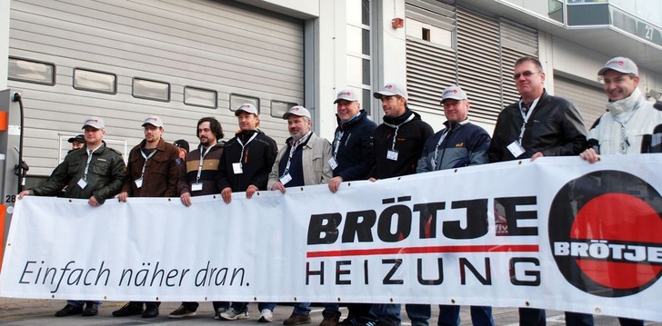 Teilnehmer der Brötje-Sommeraktion konnten jetzt eine Rennrunde im Porsche GT 3 erleben. - Brötje