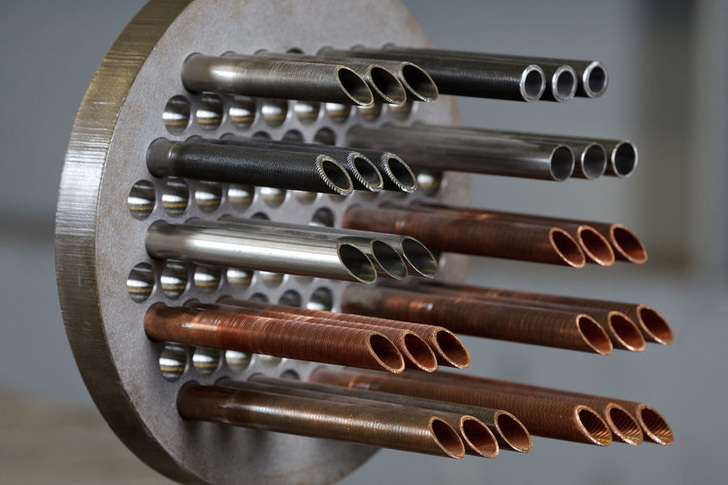 Unterschiedliche Materialien bei Hochleistungsrohren. - Cofely Refrigeration