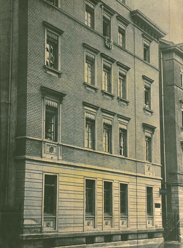 Der erste Firmensitz ab 1887 in der Blumenstraße 8 in Stuttgart. - Missel - © Missel
