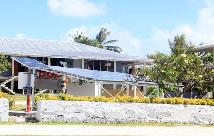 Der Inselstaat Tokelau im Südpazifik ist das erste Land der Welt, das sich zu 100 % mit Solarstrom versorgt. - SMA / Alexander Kaemmerer - © SMA / Alexander Kaemmerer
