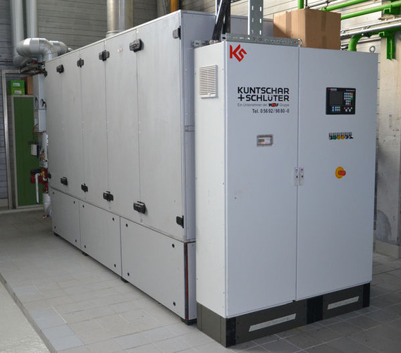 BHKW GTK 240 von Kuntschar u. Schlüter bei der Firma Hopsteiner. - Wolf