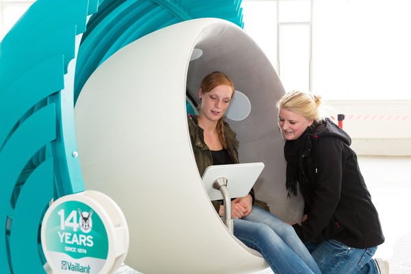 (c) Vaillant - Vaillant