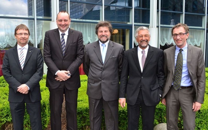 Günther Mertz, Hauptgeschäftsführer des BTGA; Hermann Sperber, BTGA-Vizepräsident; Josef Oswald, BTGA-Präsident; Karl-Walter Schuster und Nikolaus Daume, BTGA-Vizepräsidenten (v.l.). Nicht abgebildet ist BTGA-Vizepräsident Manfred Schmitz. - BTGA