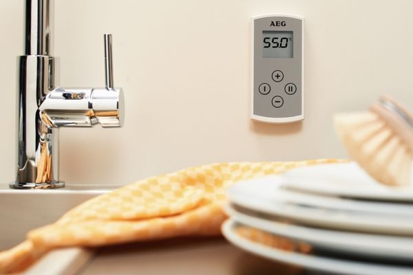 Fernbedienung des DDLE Kompakt 11/13 FB. (Quelle: AEG Haustechnik) - AEG Haustechnik