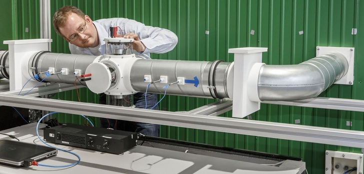 Aktives Schallschutzmodul für einen Lüftungskanal. - Fraunhofer LBF / Raapke