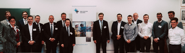 Die Verknüpfung von hochauflösender Bestandsdatenerfassung mit Methoden des maschinellen Lernens und dem intelligenten Asset-Management ist eine von vielen Herausforderungen und neuen Chancen des digitalen Bauens und Betreibens, die die Akteure im BIM Center Aachen angehen werden. - © RWTH Aachen, Lehrstuhl für Energieeffizientes Bauen E3D
Die Verknüpfung von hochauflösender Bestandsdatenerfassung mit Methoden des maschinellen Lernens und dem intelligenten Asset-Management ist eine von vielen Herausforderungen und neuen Chancen des digitalen Bauens und Betreibens, die die Akteure im BIM Center Aachen angehen werden. - RWTH Aachen, Lehrstuhl für Energieeffizientes Bauen E3D