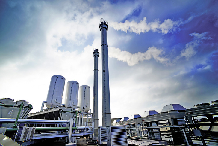 1 Winkelmann Powertrain Components (WPC) ­versorgt seinen Standort in Ahlen seit Dezember 2018 autark mit Strom über ein Blockheizkraftwerk mit sechs Modulen.