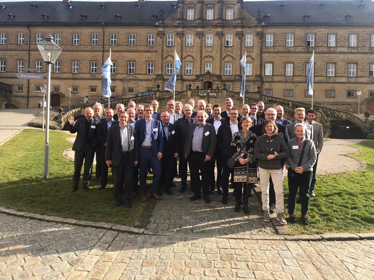 Vertreter der Wärmepumpenbranche treffen sich jährlich zur Strategieklausur im Kloster Banz. - © BWP
