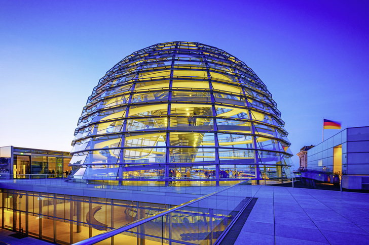 Bild 1: Nach dem Ringen der GroKo-Parteien im Klimakabinett um Eckpunkte für das Klimaschutzprogramm 2030 müssen diese nun als Gesetzentwürfe in den Bundestag eingebracht werden. Dies soll noch im Jahr 2019 geschehen. Wann die Gesetze dann in Kraft treten, ist noch offen.