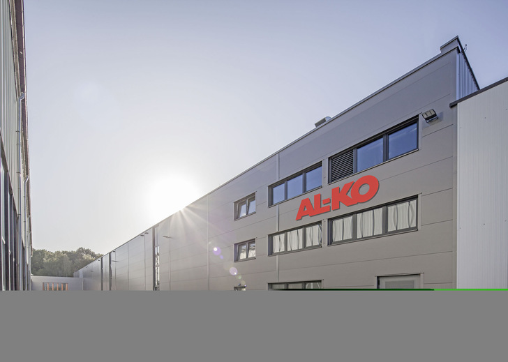 AL-KO Lufttechnik: Neue Produk­tionshalle in Jettingen-Scheppach. - © Bild: AL-KO / André Becker
