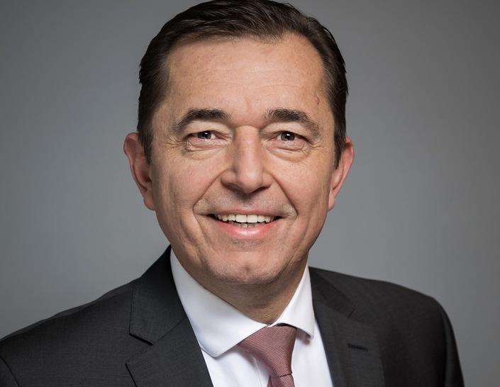 Michael Hilpert: „Unsere Vorschläge lösen ohne große zusätzliche Belastung der Staatsfinanzen Nachfrageimpulse aus und helfen, ohnehin anstehende Aufgaben zu bewältigen.“