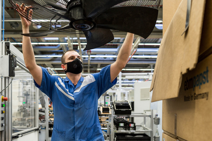 Produktion bei ebm-papst Mulfingen.