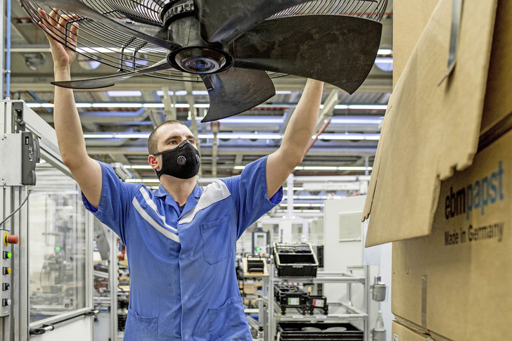 Produktion bei ebm-papst Mulfingen.