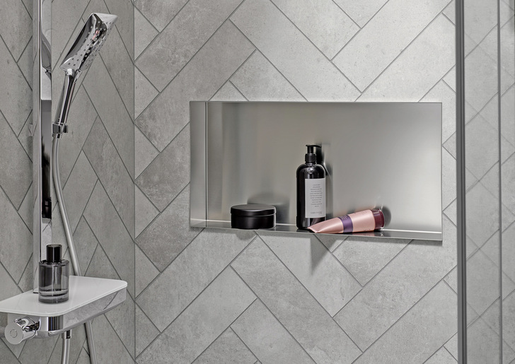 HSK: Wandeinbaubox mit Edelstahllook.