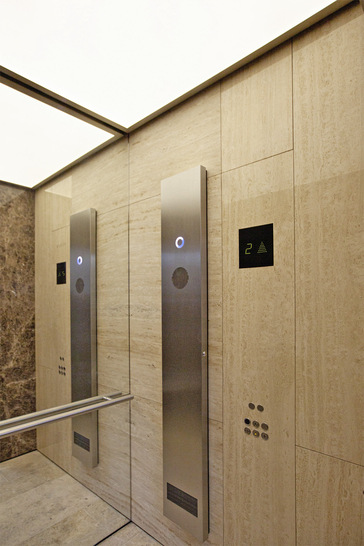 Licht-Konzept & Form AG: Luftdesinfektionsanlage für Aufzugskabinen.