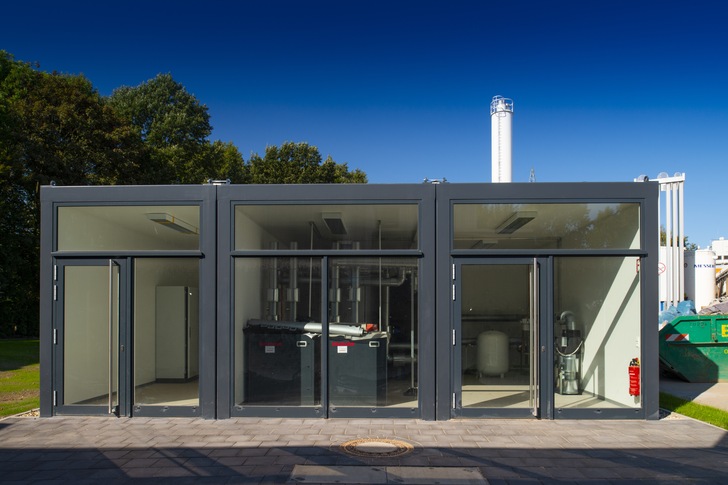 Technik-Pavillon für das neue Schulungs- und Verwaltungsgebäude des GWI in Containerbauweise.
