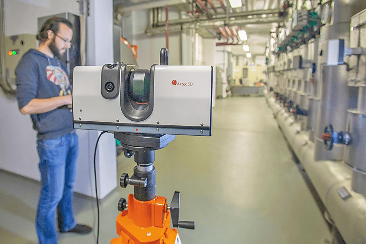 Bild 1 Insbesondere für das präzise Aufmaß detaillierter Strukturen, etwa in der TGA, sind 3D-Laserscanner besonders geeignet.