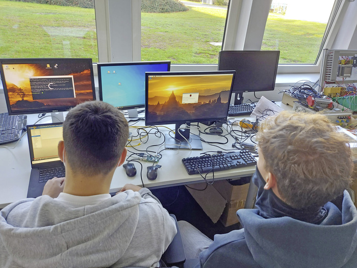 Bild 1 Mit dem Bachelorstudiengang „Smart Building Engineering“ gibt die FH Aachen eine Antwort auf aktuelle Herausforderungen bei der technischen Gebäudeplanung.