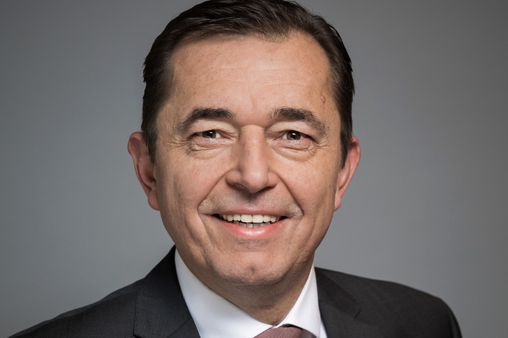 Michael Hilpert: „Dass Hersteller und Großhandel sich bei teils massiven Preissteigerungen kalt lächelnd zurücklehnen und im Zweifel das SHK-Handwerk die Suppe auslöffeln lassen, empfinde ich als offenen Affront.“