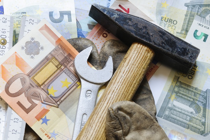 Unerwartete Preissteigerungen können für die Baubranche problematisch werden: Bei Verträgen ohne Preisgleitung können sie die Mehrkosten nicht an ihre Auftragnehmer weiterreichen.