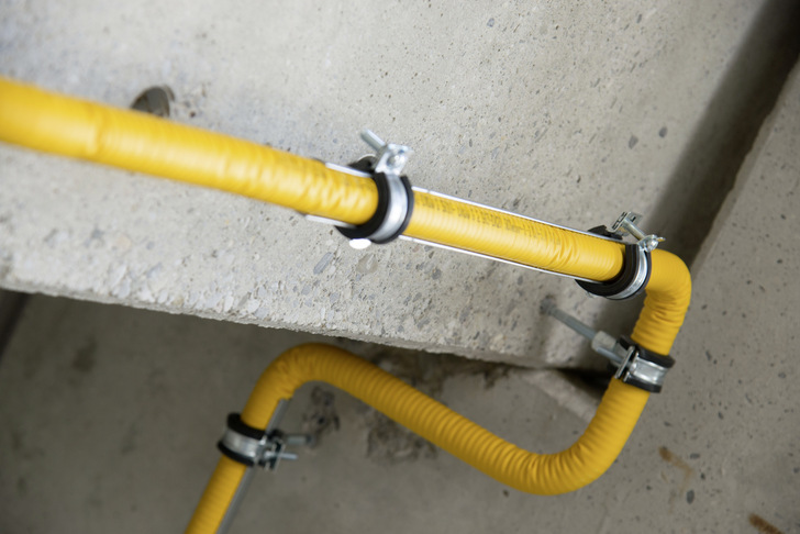 Boagaz: Gasleitung mit Edelstahlwellrohr.