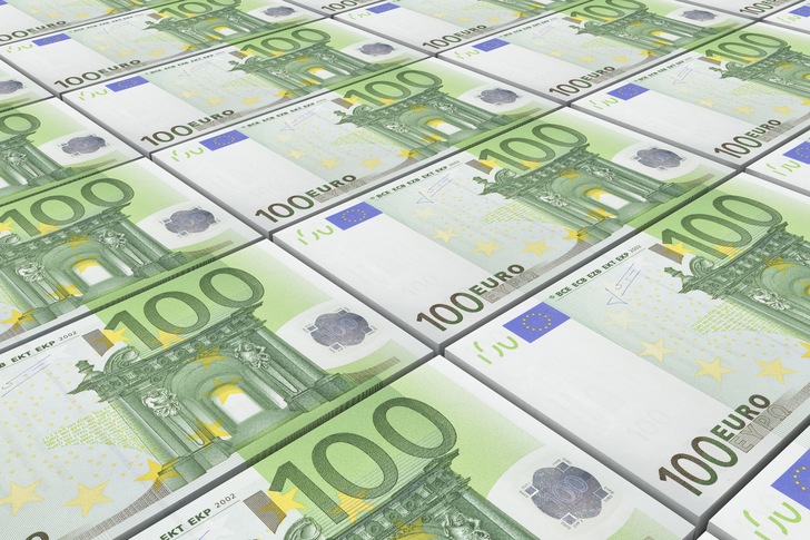 Die Bundesregierung hat den Erfolg der Bundesförderung für effiziente Gebäude in 2021 offensichtlich erheblich unterschätzt. In den ursprünglichen Fördertopf sollen nun insgesamt 11,5 Mrd. Euro nachgelegt werden.