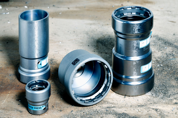 Sanha: C-Stahl-Pressfittings für dickwandige Stahlrohre.