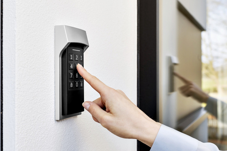 eQ-3: Homematic IP Keypad.