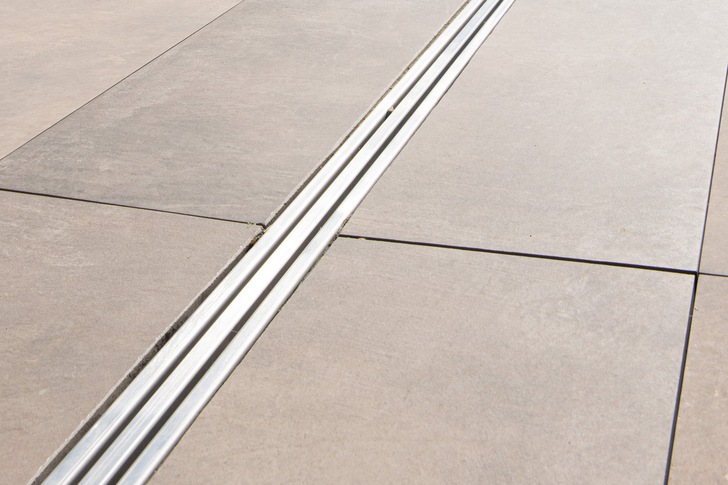 Aschl: Terrassenrinne CLArin S15-T.