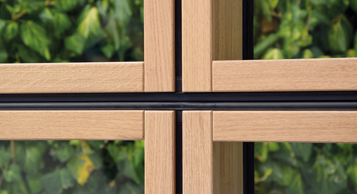 Fassadenmuster Holz-Metall-Elementfassade HMEF 2020, Detailpunkt - © Foto: Schindler Fenster + Fassaden GmbH

