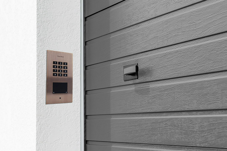 DoorBird: IP-Zutrittskontrollsystem A1121.