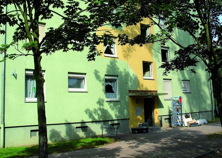 Beim Modernisieren im bewohnten Zustand ist insbesondere bei der Sanitärinstallation Zeit einer der wichtigsten Faktoren. Einbaufertige Trockenbau-Register mit ­integrierter Gebäudetechnik verkürzen die Montagezeit soweit, dass die Bewohner abends das WC und den Waschtisch wieder benutzen können.