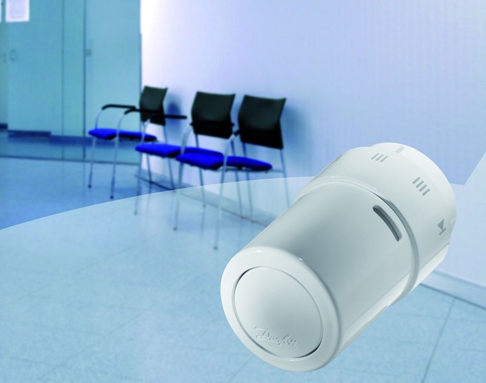 Danfoss: RAX-Fühler in den Farben Weiß und Chrom eignen sich für auch hygienerelevante Bereiche. - © Danfoss
 Danfoss: RAX-Fühler in den Farben Weiß und Chrom eignen sich für auch hygienerelevante Bereiche.