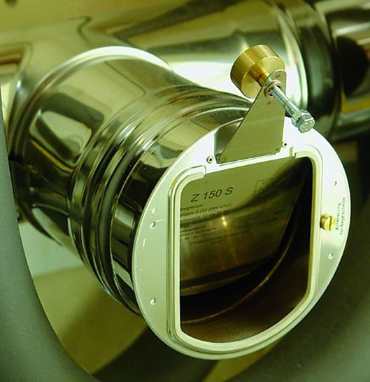 Trägt nachhaltig zur Stabilisierung des Auftriebs und des Abbrandverhaltens bei: Der Zugbegrenzer Z 150 S von Kutzner + Weber. - © Kutzner + Weber
 Trägt nachhaltig zur Stabilisierung des Auftriebs und des Abbrandverhaltens bei: Der Zugbegrenzer Z 150 S von Kutzner + Weber.